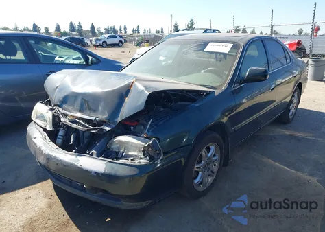 2001 Acura Tl 3.2 z USA, uszkodzony, nr VIN 19UUA56661A008740